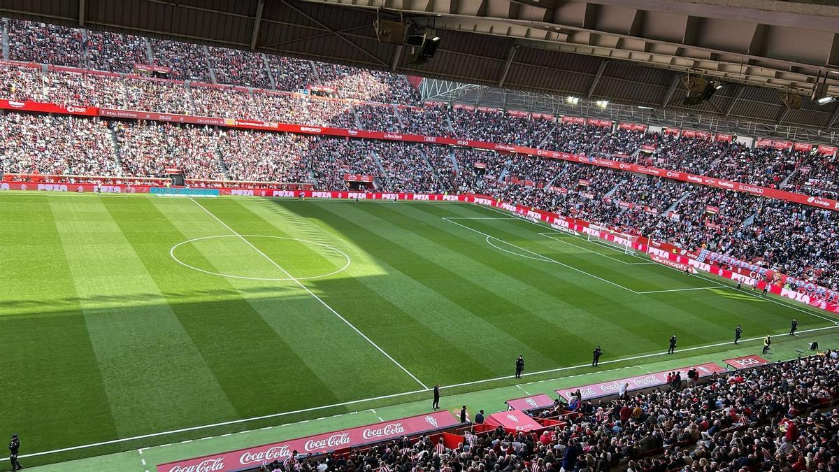 El Molinón, esta tarde, en el partido ante el Leganés.