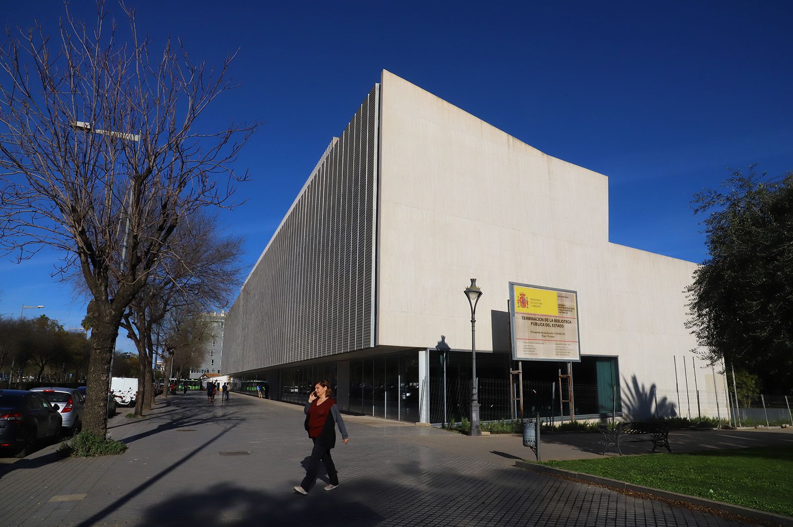 El ministro de Cultura entrega a la Junta la nueva Biblioteca del Estado