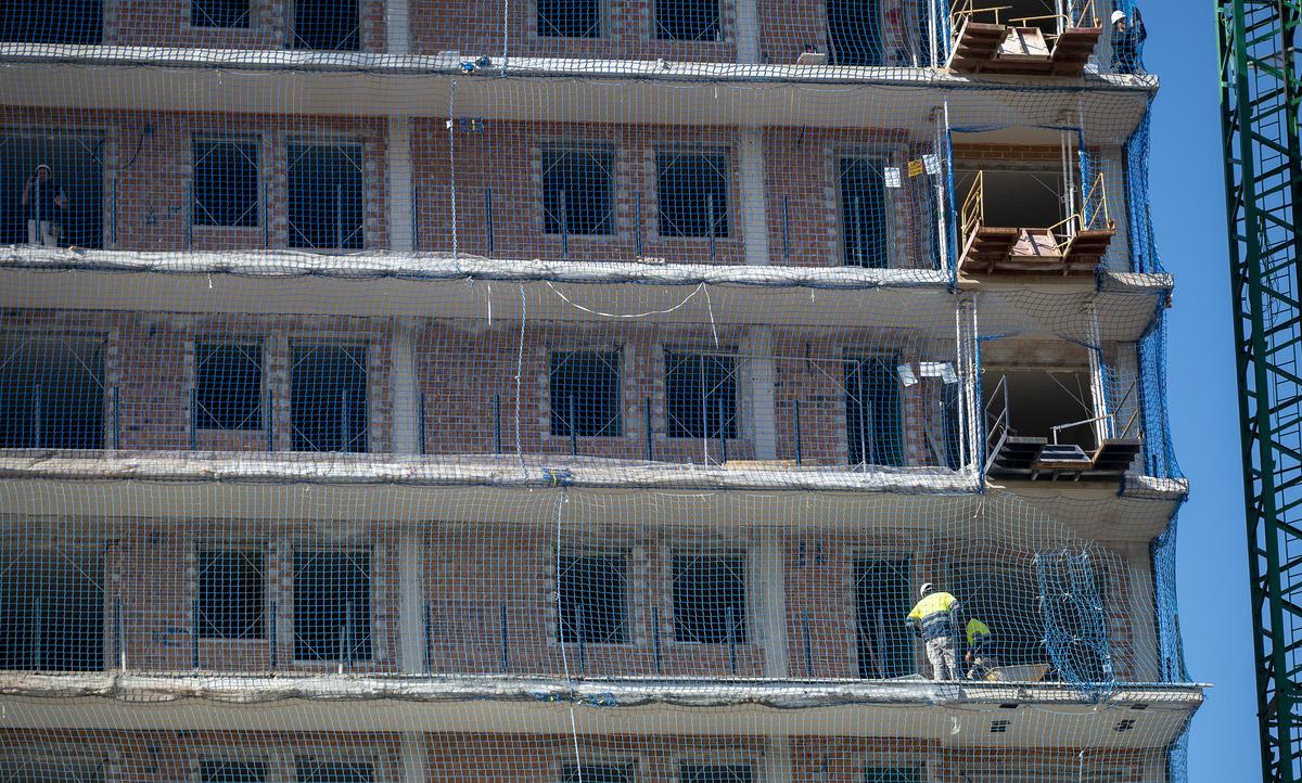 "Es de exigencia que los políticos ofrezcan soluciones al problema de la vivienda"