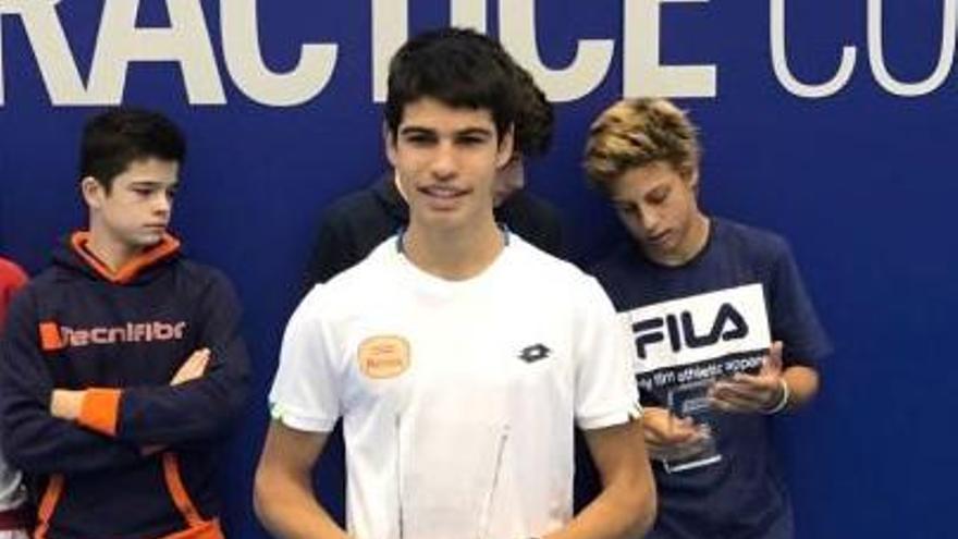 Alcaraz logra su primer punto ATP más joven que Nadal