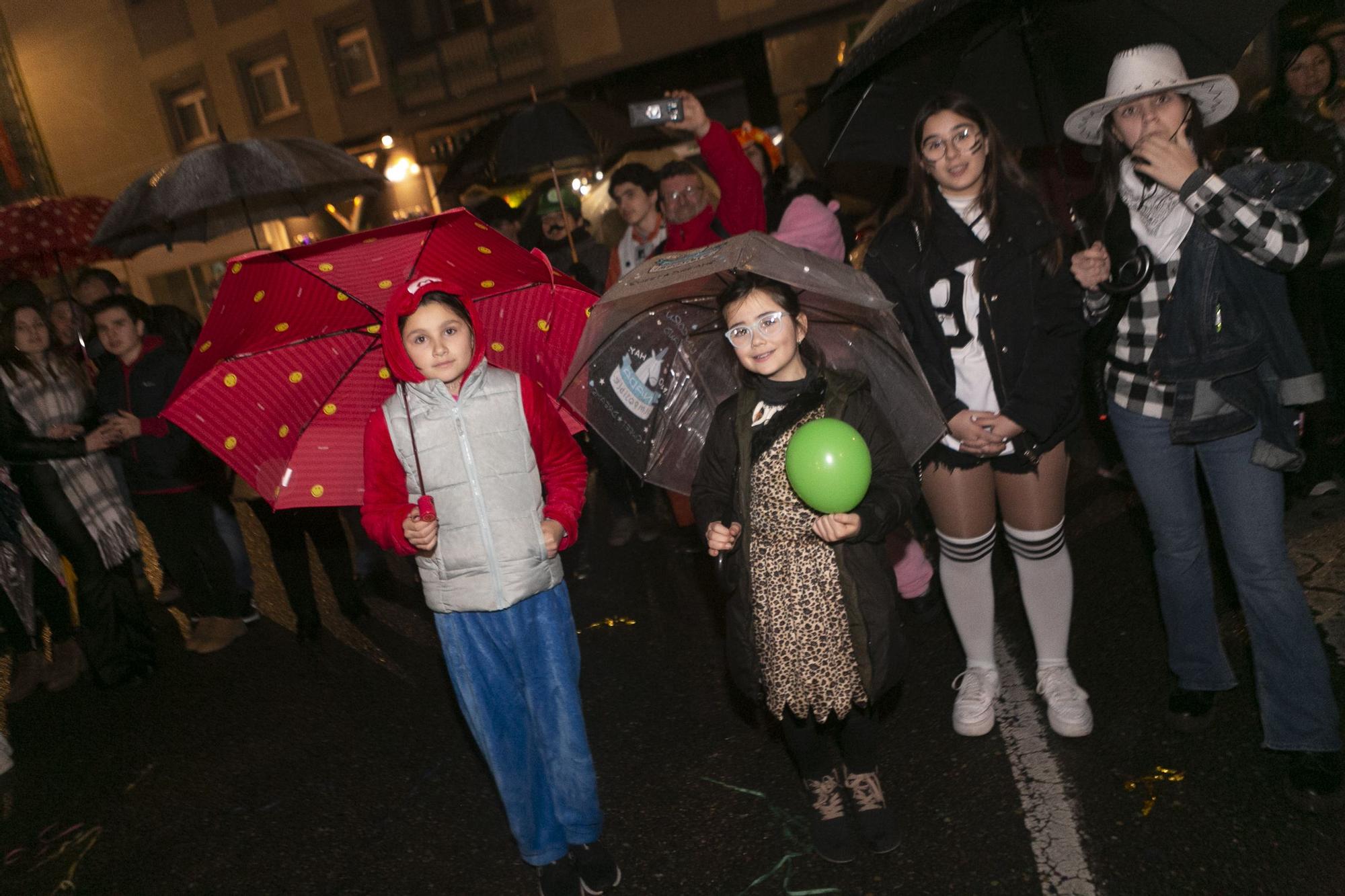 EN IMÁGENES: Gran desfile de Martes de Carnaval en Avilés