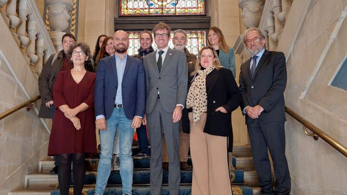 Puentes y Blanco con el alcalde y otros concejales de Vitoria.   | // FDV