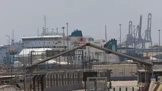Los puertos de València y Alicante prevén 103.000 pasajeros y 25.000 vehículos en la Operación Paso del Estrecho