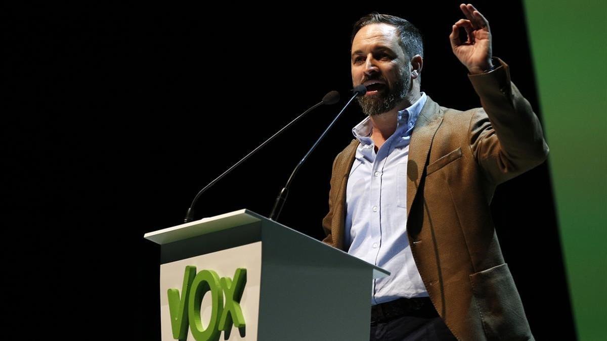 olerin45378767 santiago abascal the national president of vox delivers his 181014164903