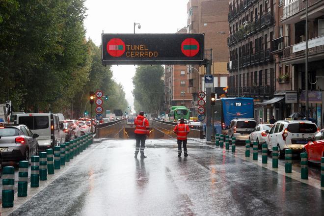 Importantes problemas en Madrid por las fuertes lluvias caídas a lo largo de la noche