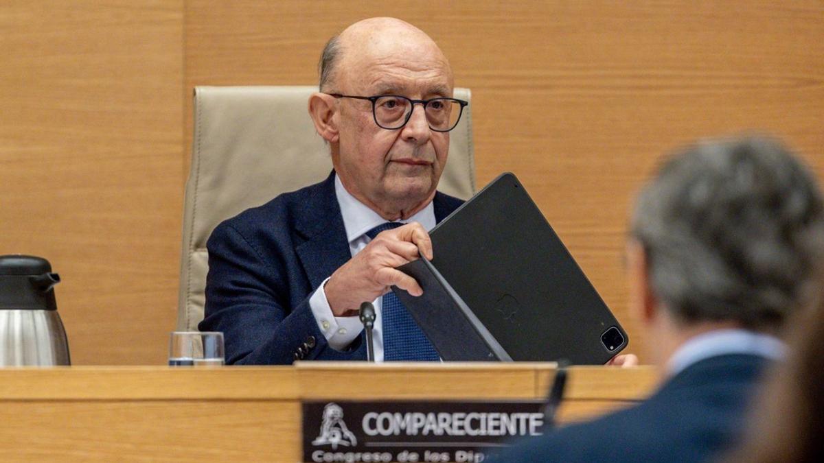 Cristóbal Montoro, exministre d’Hisenda, compareix al Congrés a l’abril. | RICARDO RUBIO / EUROPA PRESS