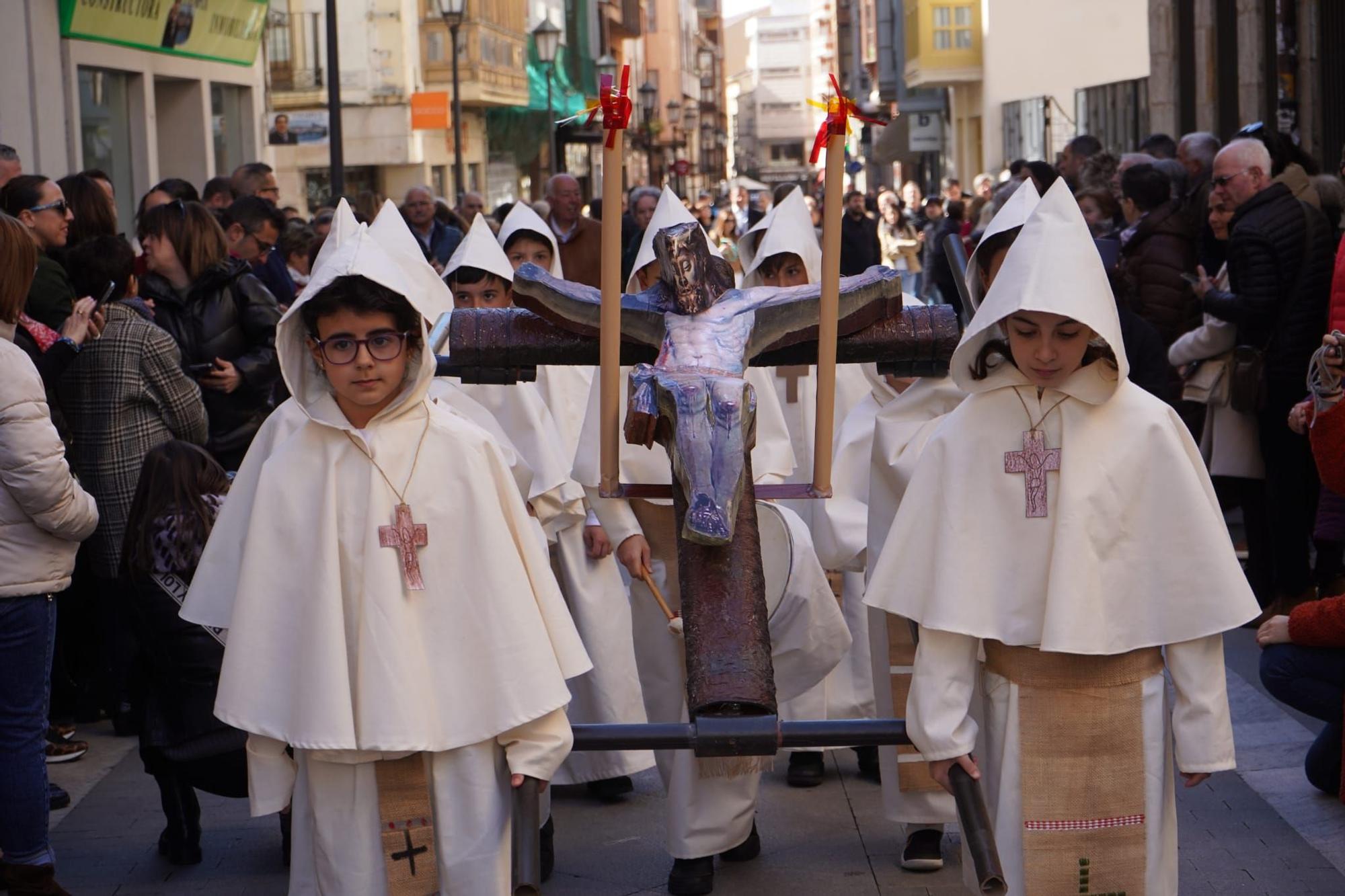 GALERÍA | Los niños de La Milagrosa de Zamora recrean así la Buena Muerte