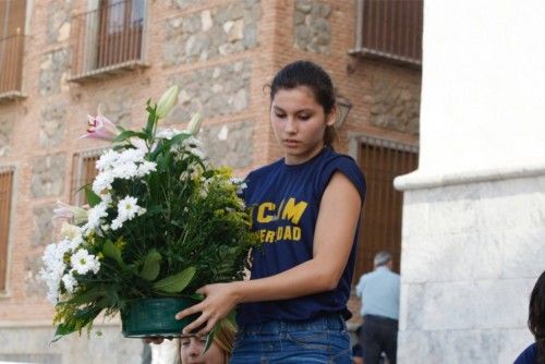 Ofrenda floral de los equipos de la UCAM en la Fuensanta
