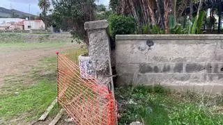 Jardines prepara el contrato para arreglar el muro junto al parque infantil de San Lorenzo