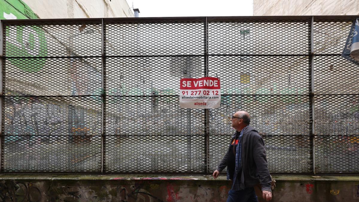 Solar abanonado en la calle San Agustín.