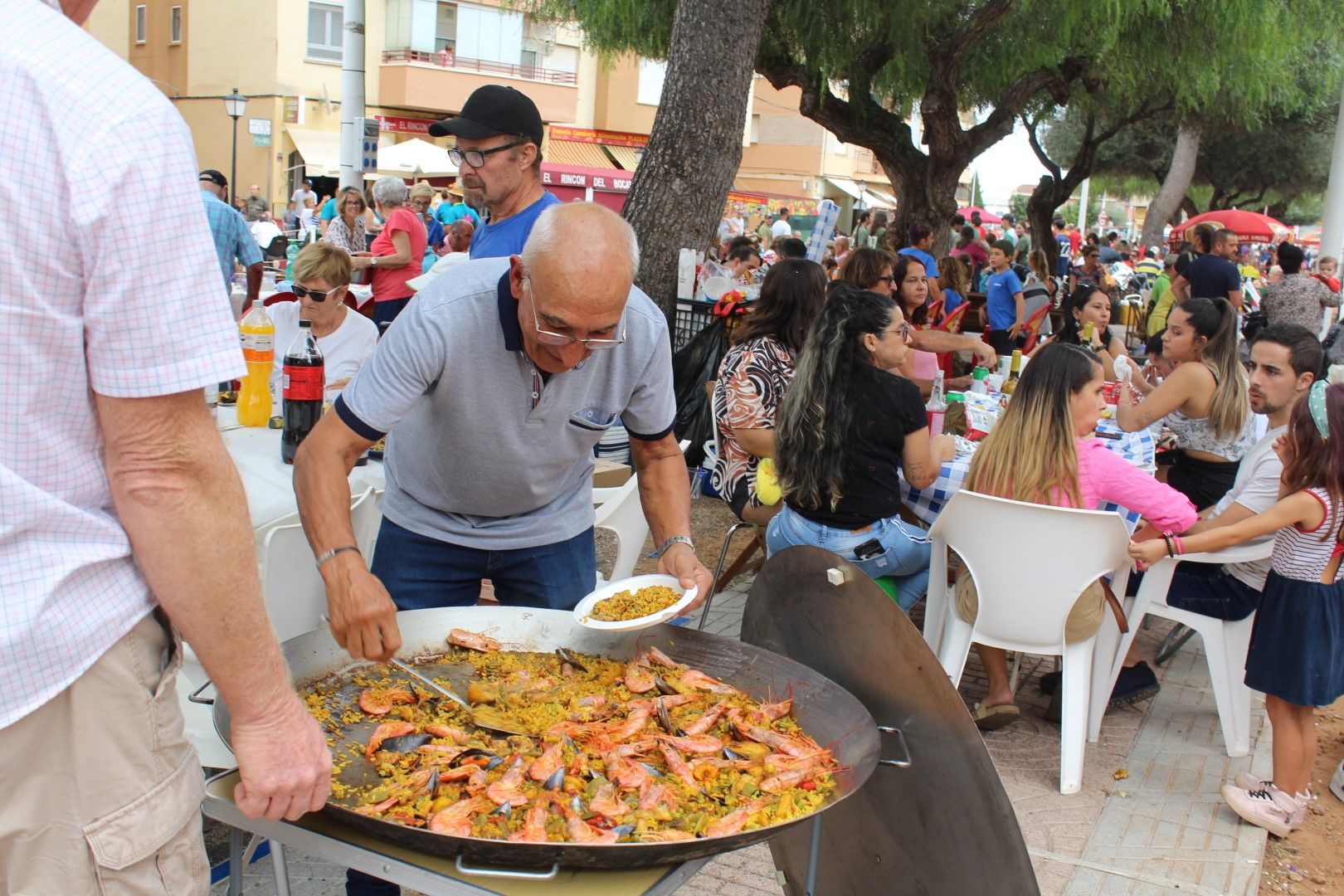 Todas las fotos del Día de las Paellas en las fiestas de Orpesa