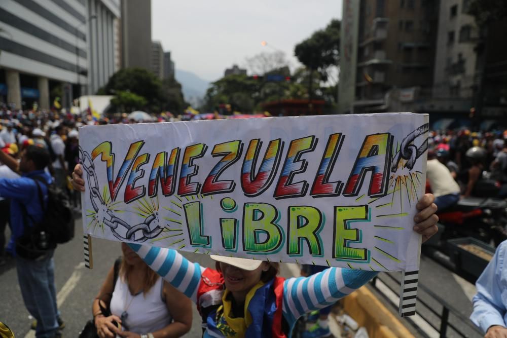 Venezolanos vuelven a las calles tras efímero ...