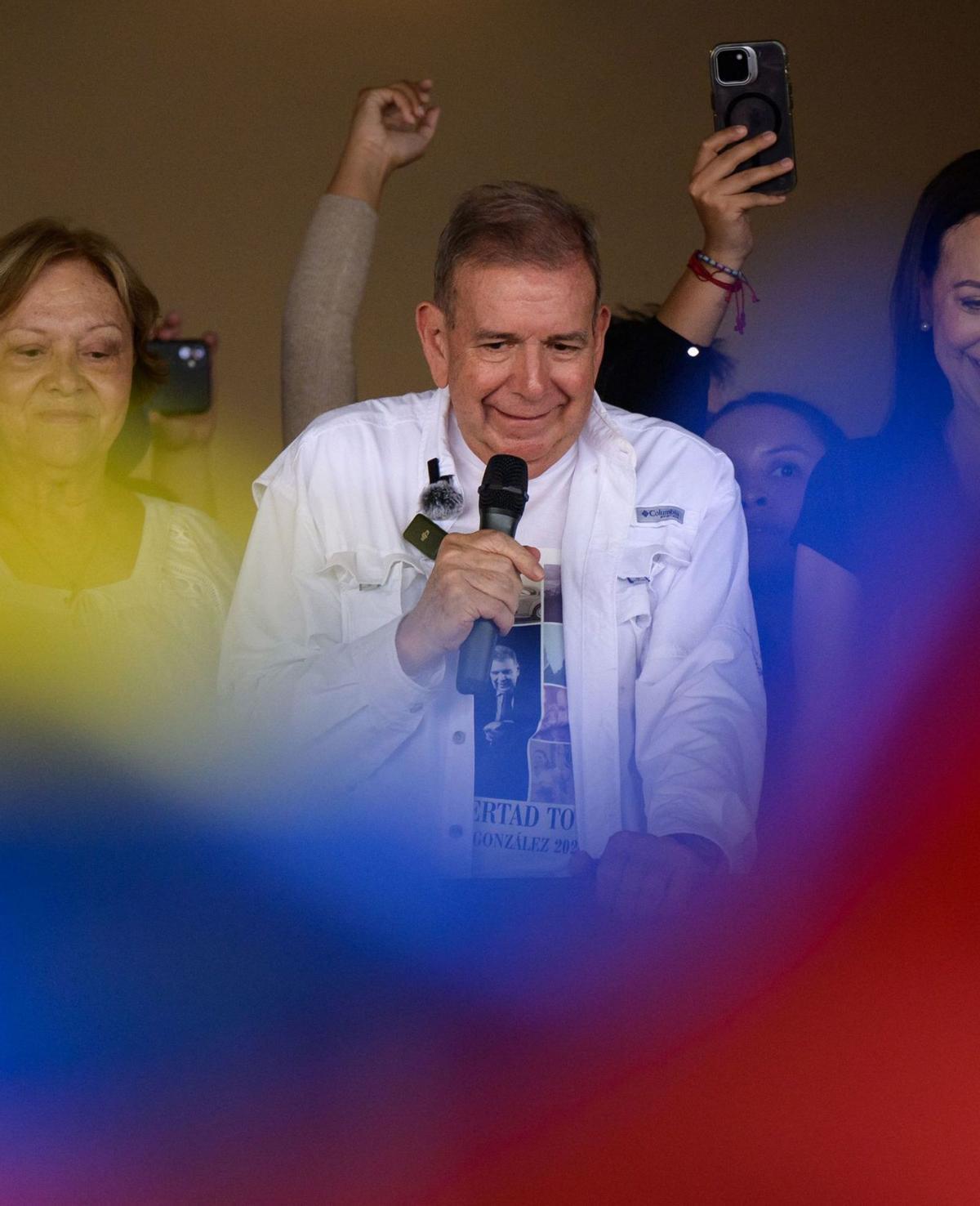 Edmundo González afirma que continua compromès  amb el diàleg