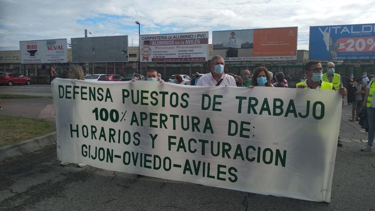 El Comite De Alsa Reclama La Reapertura De Las Taquillas De La Estacion De Aviles La Nueva Espana