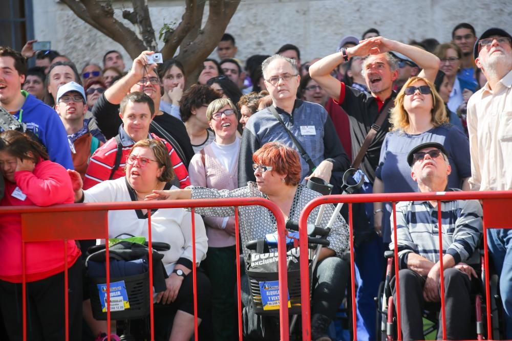 Búscate en la mascletà del 6 de marzo