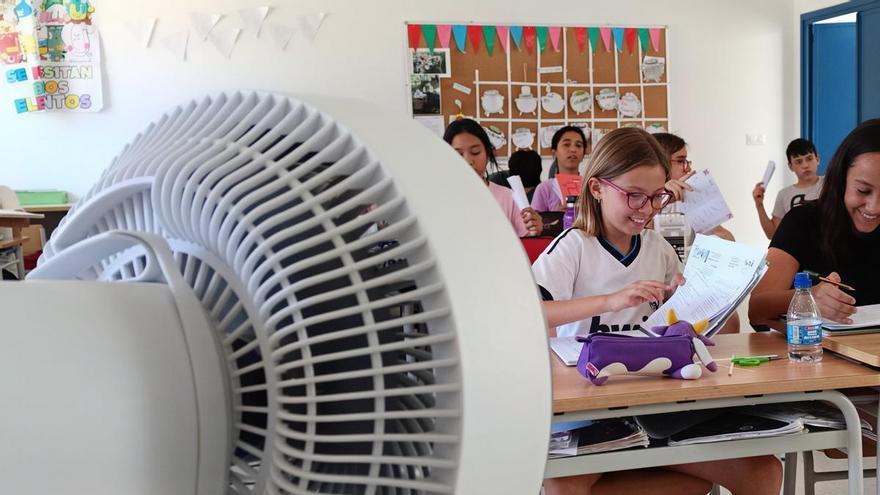 El calor en las aulas obliga al colegio El Llano de Monester