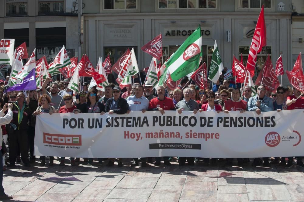Los jubilados malagueños se concentran para defender las pensiones