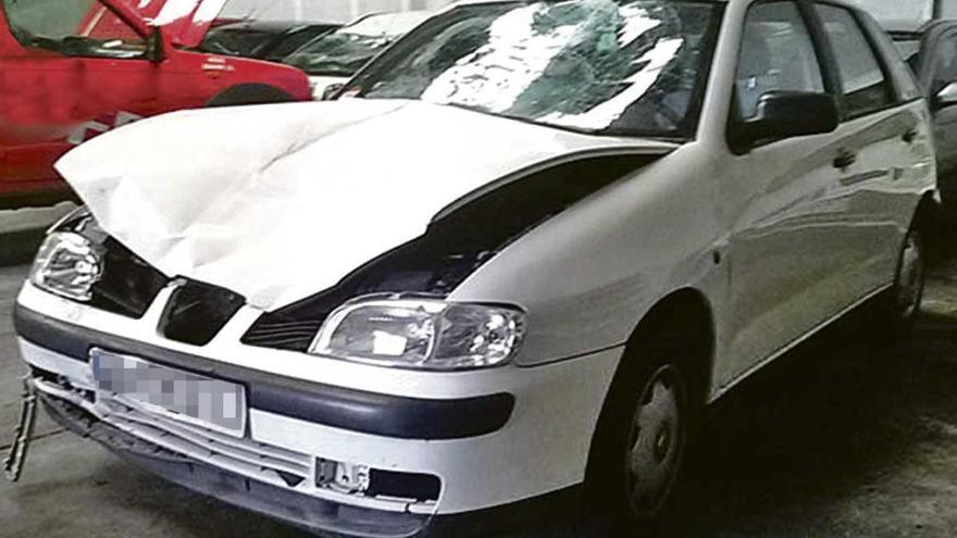 El coche que arrolló al motorista en la carretera de Manacor.