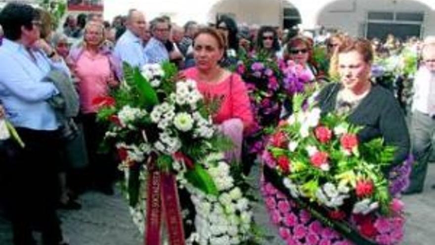 Carbajo da a Manuel y Amalia un cálido adiós