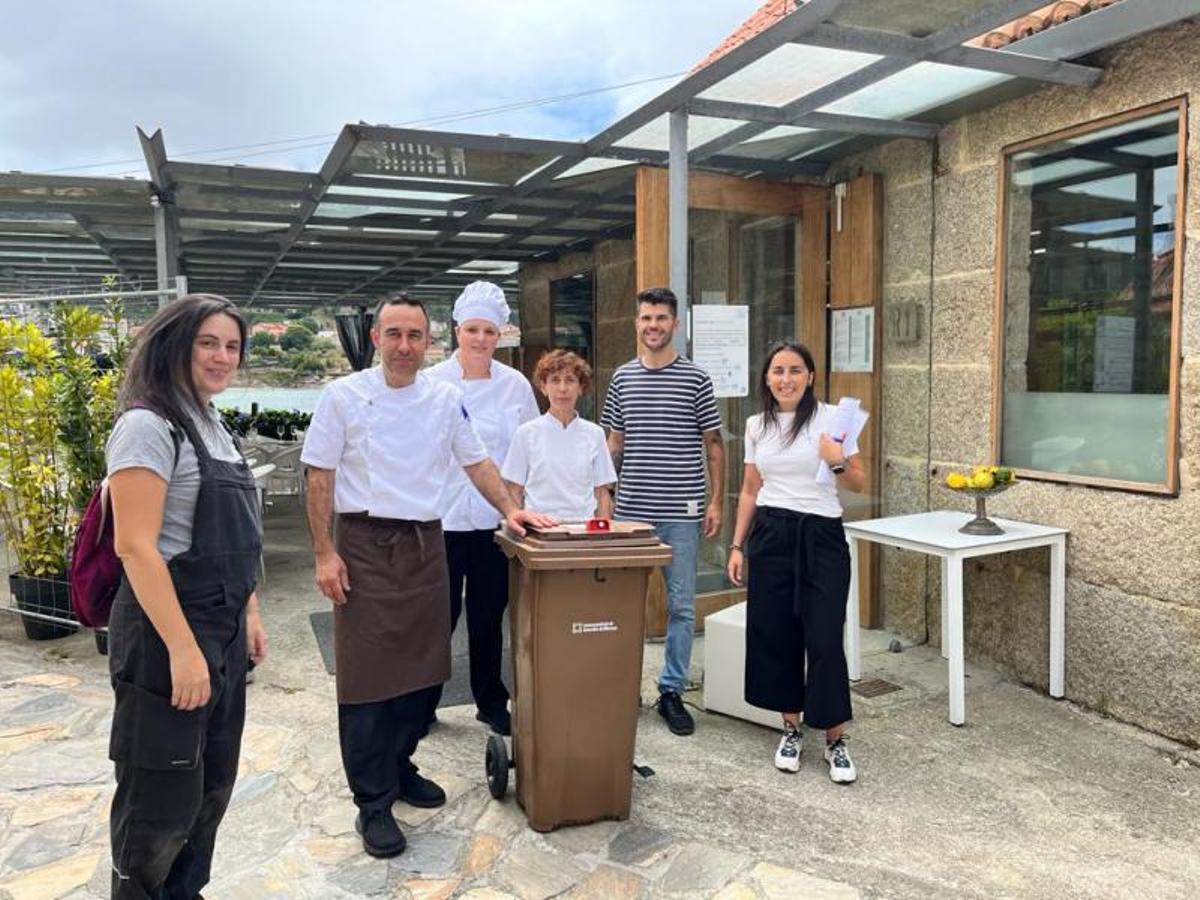 La Mancomunidade continúa incorporando establecimientos hosteleros al compostaje puerta a puerta y esta semana se adhirieron tres nuevos locales. |   // FDV