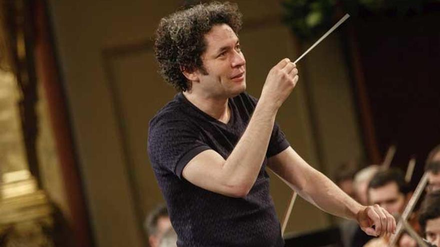 Gustavo Dudamel, al frente de su Orquesta.