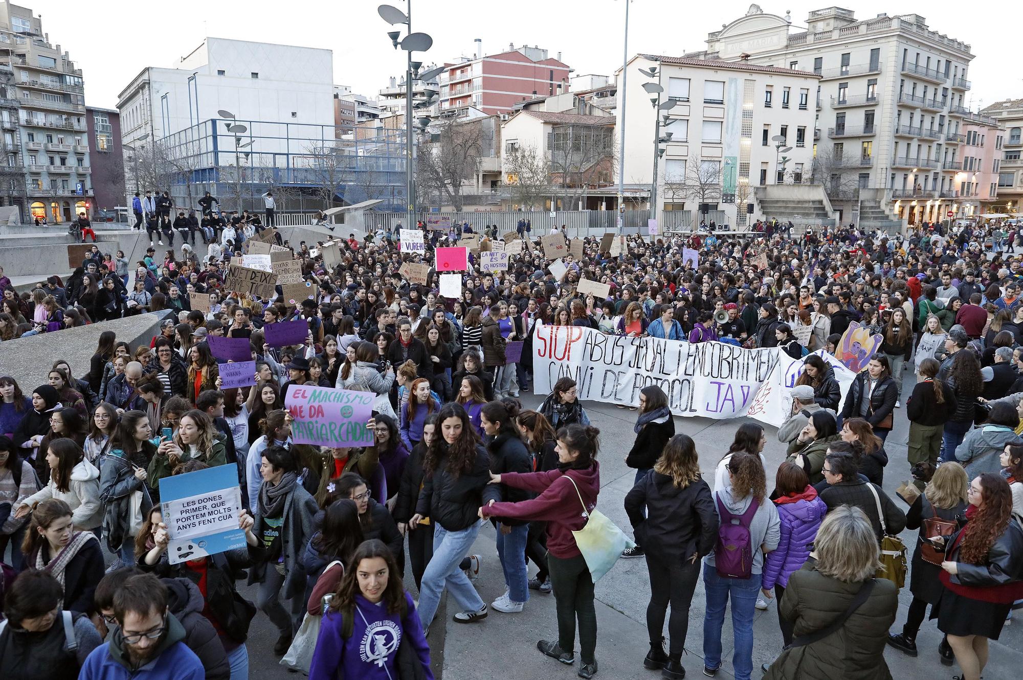 Manifestació 8M a Girona.