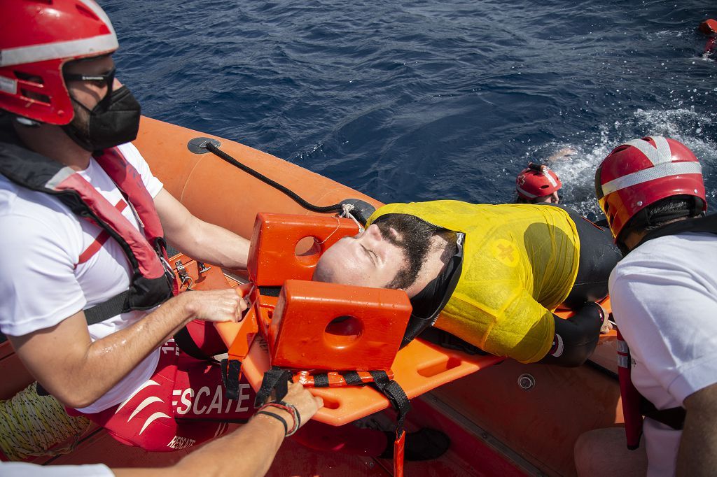 Simulacro rescate Salvamento Marítimo y cruz roja