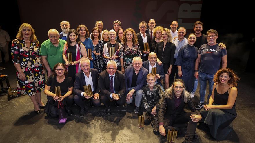 Los Premios Estruch se convierten en una fiesta de amor por el teatro