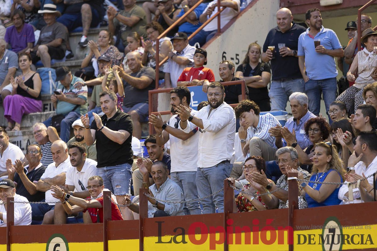 Tarde histórica en Abarán con la alternativa de José María Trigueros y el indulto de Tomás Rufo, junto a Castella salieron a hombros