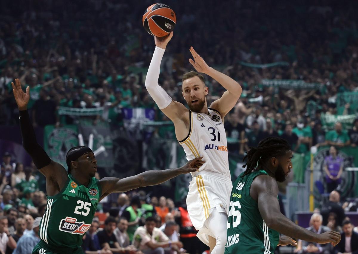 Basketball EuroLeague Final Four - Real Madrid vs Panathinaikos Athens