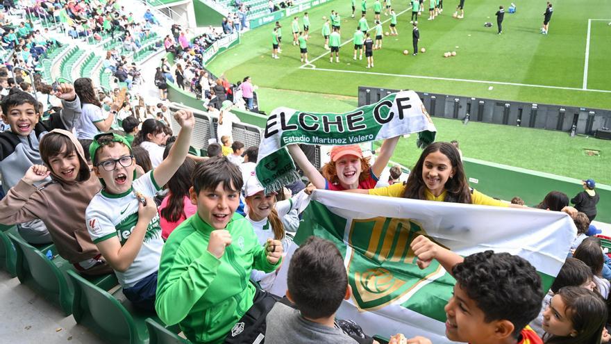 Dos jugadores del Elche CF firmarán autógrafos esta tarde: descubre los detalles