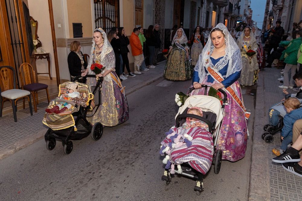 Picassent celebra la ofrenda y la misa de Flores a Nuestra Señora de Vallivana