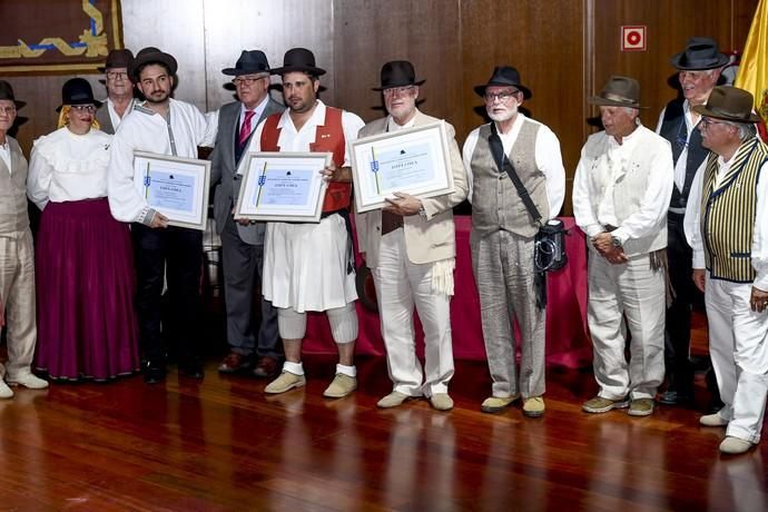 Entrega de los premios Cachorros de Honor