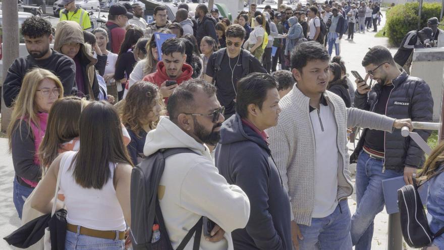 La Plataforma de la Inmigración en Balears acusa al Govern de «preferir a personas sin papeles, con miedo y explotadas»