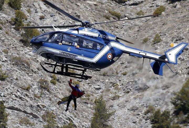 Los equipos especializados se vuelcan en las tareas de rescate