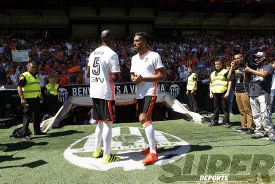 Así ha sido la presentación de Garay y Mangala