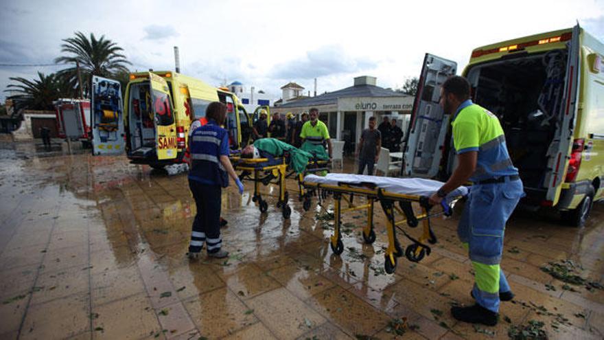 La tormenta provoca cinco heridos en Ciudad Jardín y Camp de Mar