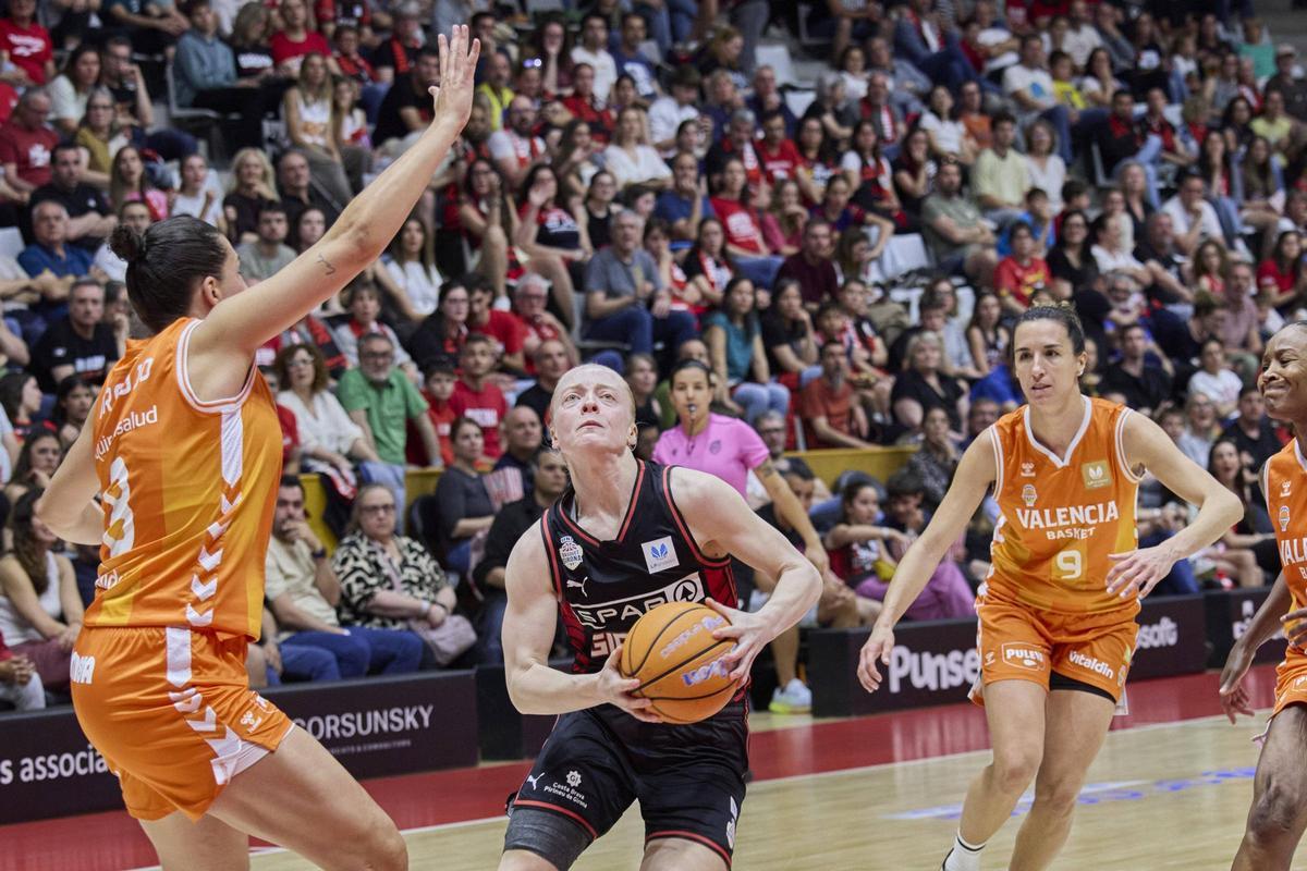 Klara Holm va disputar diumenge el seu darrer partit amb l'Spar Girona