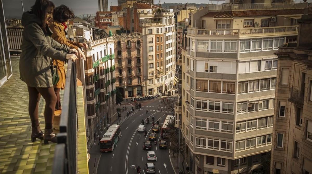 zentauroepp28967817 barcelona 10 03 2015    foto de familia de un grupo de vecin171015185912