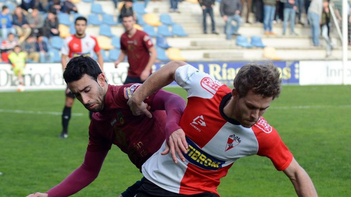 Imagen del último partido de liga entre Pontevedra y Arosa. |  // RAFA VÁZQUEZ
