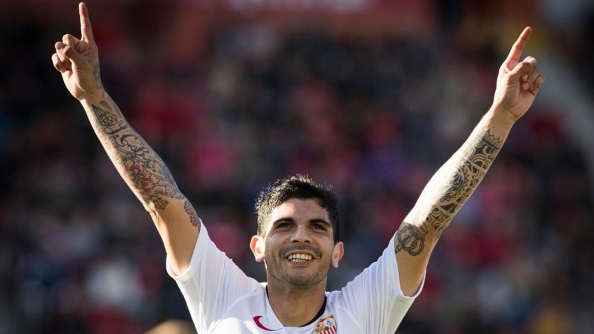 El Sevilla necesita que Banega sea protagonista en el Rhein Energie Stadion de Colonia