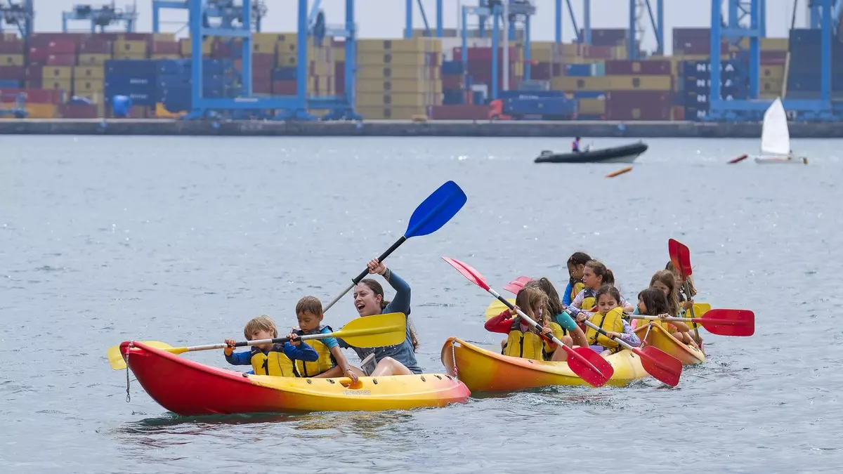 Piraguardería: un verano de aventuras acuáticas en Las Alcaravaneras