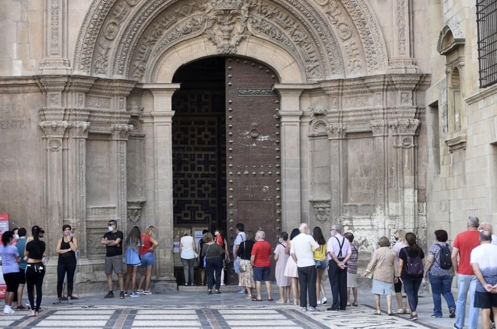 El coronavirus no impide a cientos de murcianos visitar a 'La Morenica'