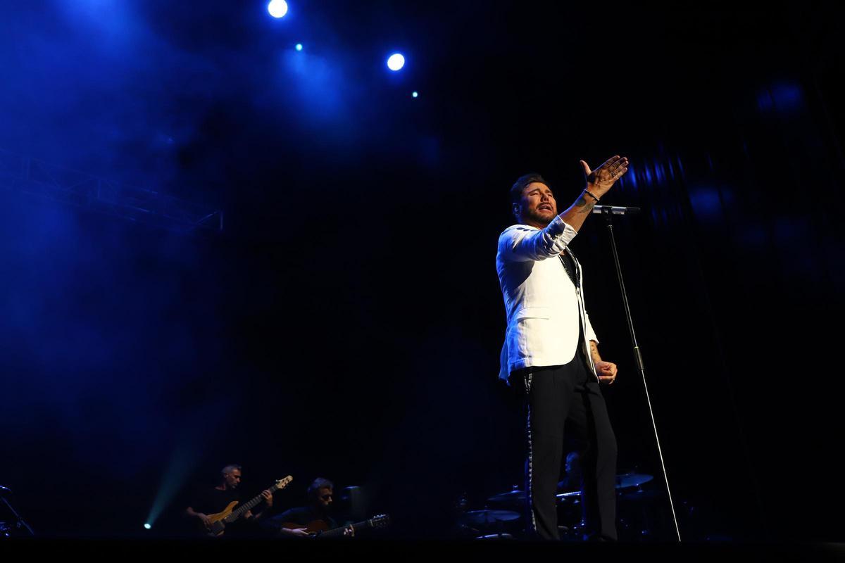 El quejío de Miguel Poveda suena en Córdoba