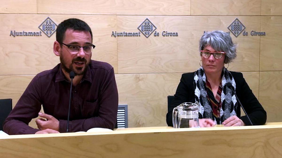 El portaveu de Guanyem Girona, Lluc Salellas, i la regidora Cristina Andreu, en una imatge d&#039;arxiu