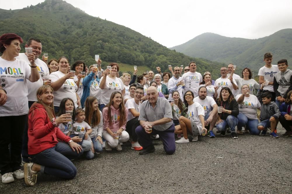 Vecinos de Moal celebran el premio