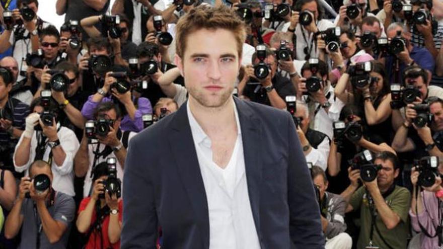 Robert Pattinson.