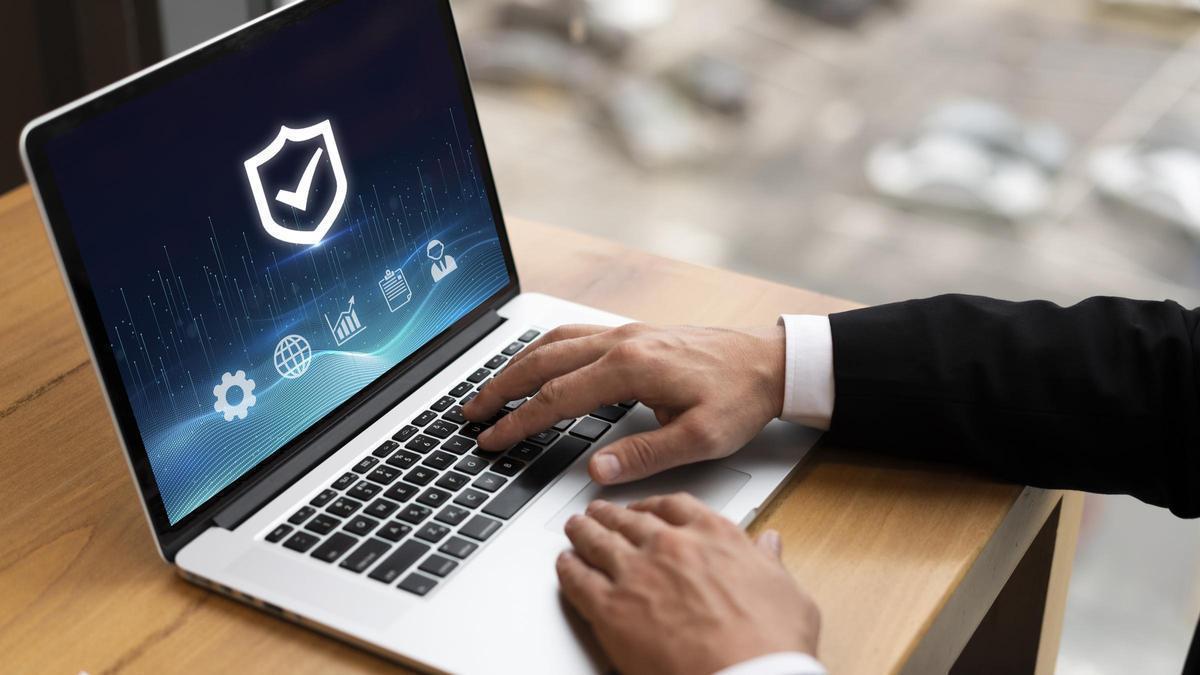 La identidad digital ya no es solo un DNI online: la advertencia del presidente de la Asociación Española de Protección de Datos