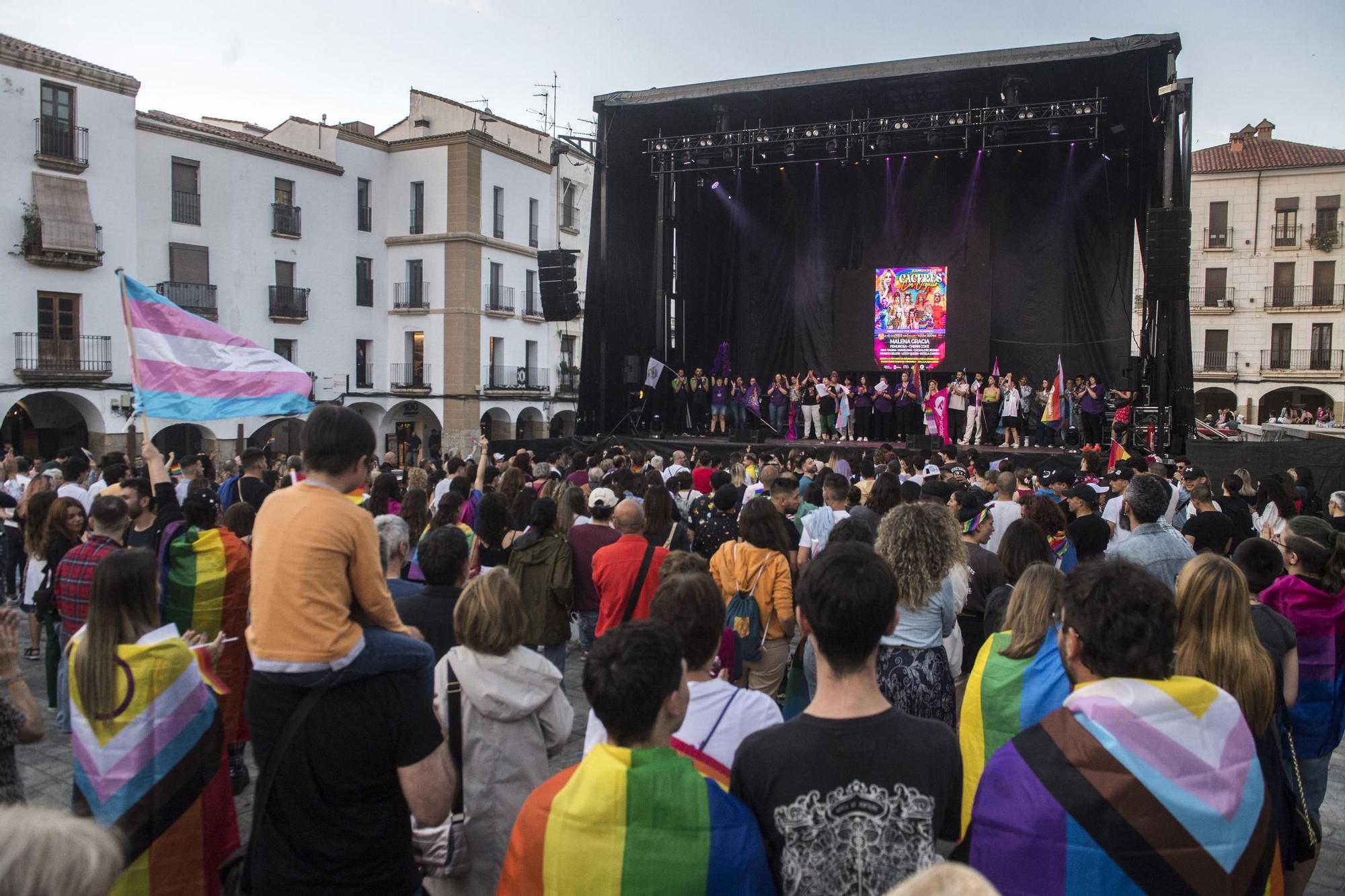 Así ha sido la manifesación del Orgullo LGTB+ en Cáceres