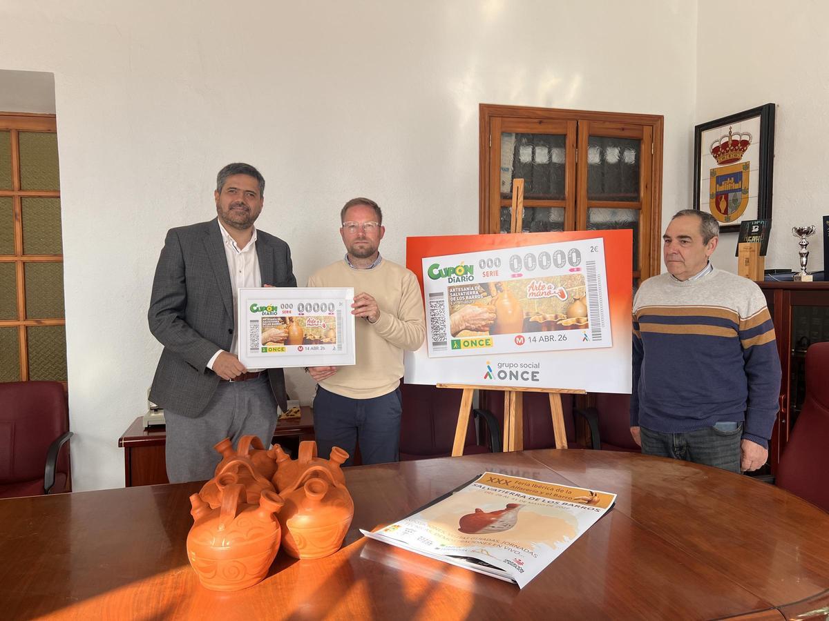 Presentación de la imagen del nuevo cupón en Salvatierra.